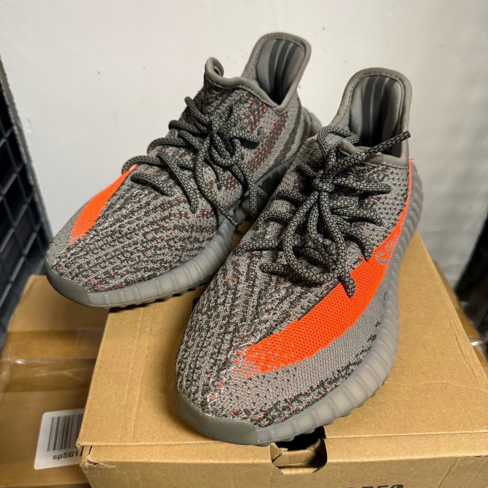 adidas Yeezy Boost 350 V2 Box